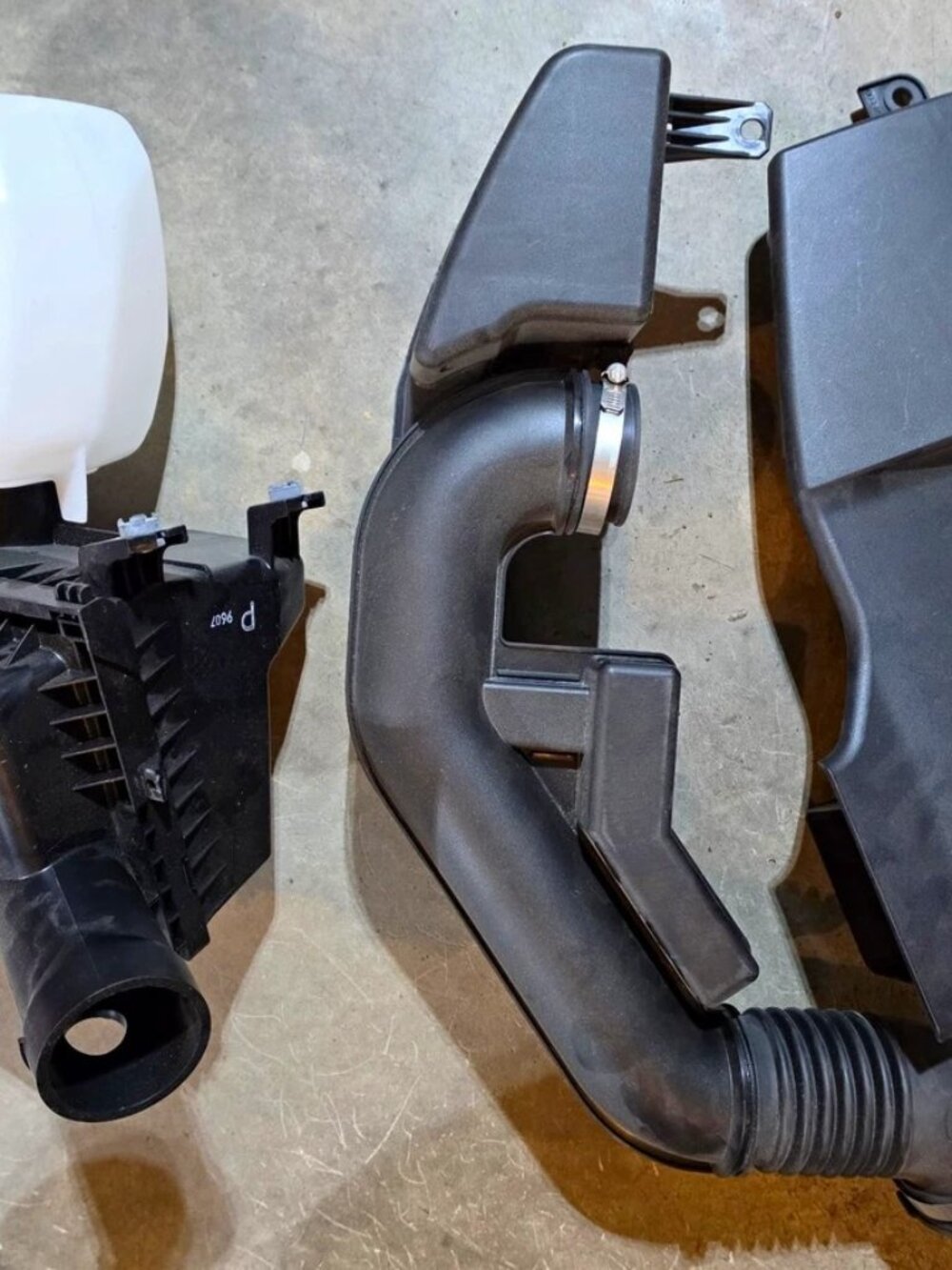 2018 2019 2020 - 2022 SUBARU CROSSTREK ENGINE AIR INTAKE SET KIT OEM